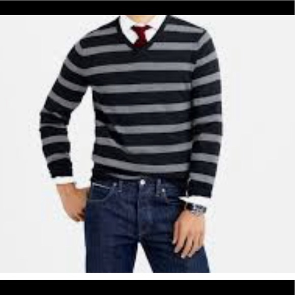 J. Crew Other - J crew men’s Merino wool V-neck sweater Size XS